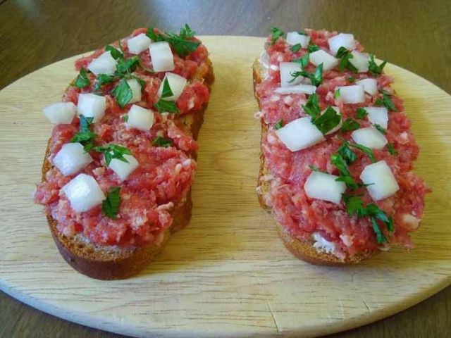 Национальные блюда, которые не каждый осмелится попробовать (19 фото)